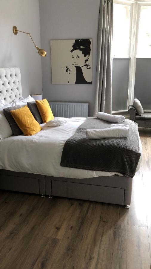 Canterbury Accommodations With Free Car Park Onsite And High Speed Wifi Exterior foto
