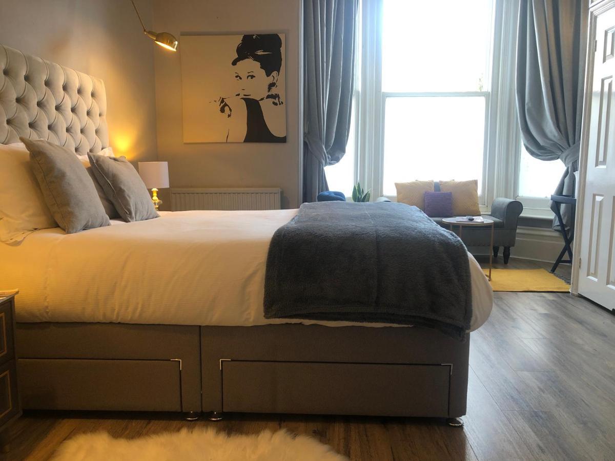 Canterbury Accommodations With Free Car Park Onsite And High Speed Wifi Exterior foto