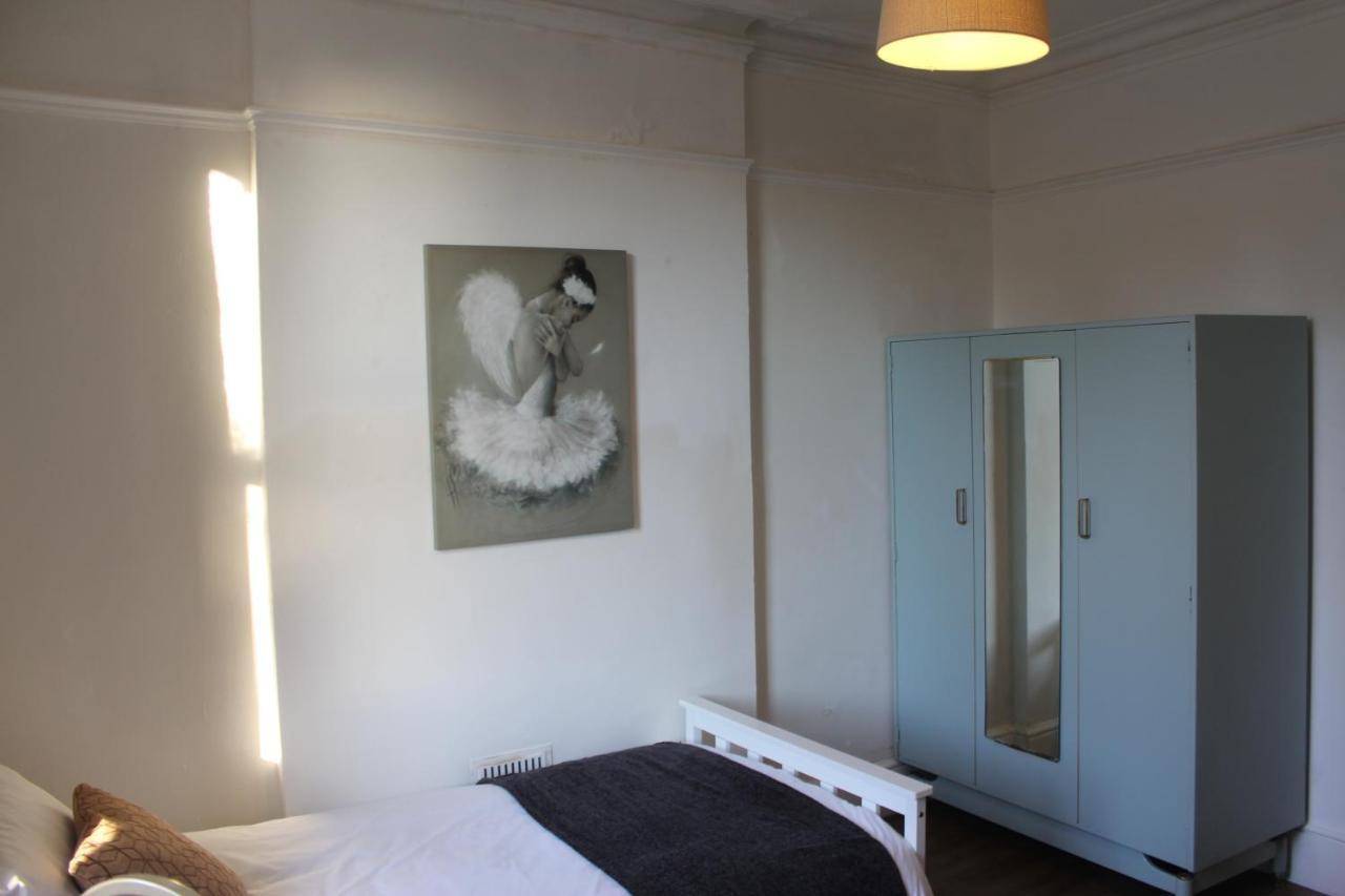 Canterbury Accommodations With Free Car Park Onsite And High Speed Wifi Exterior foto