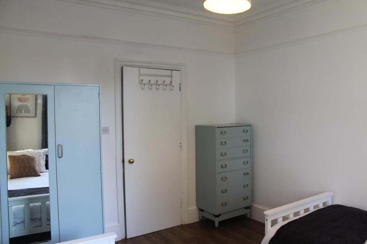 Canterbury Accommodations With Free Car Park Onsite And High Speed Wifi Exterior foto