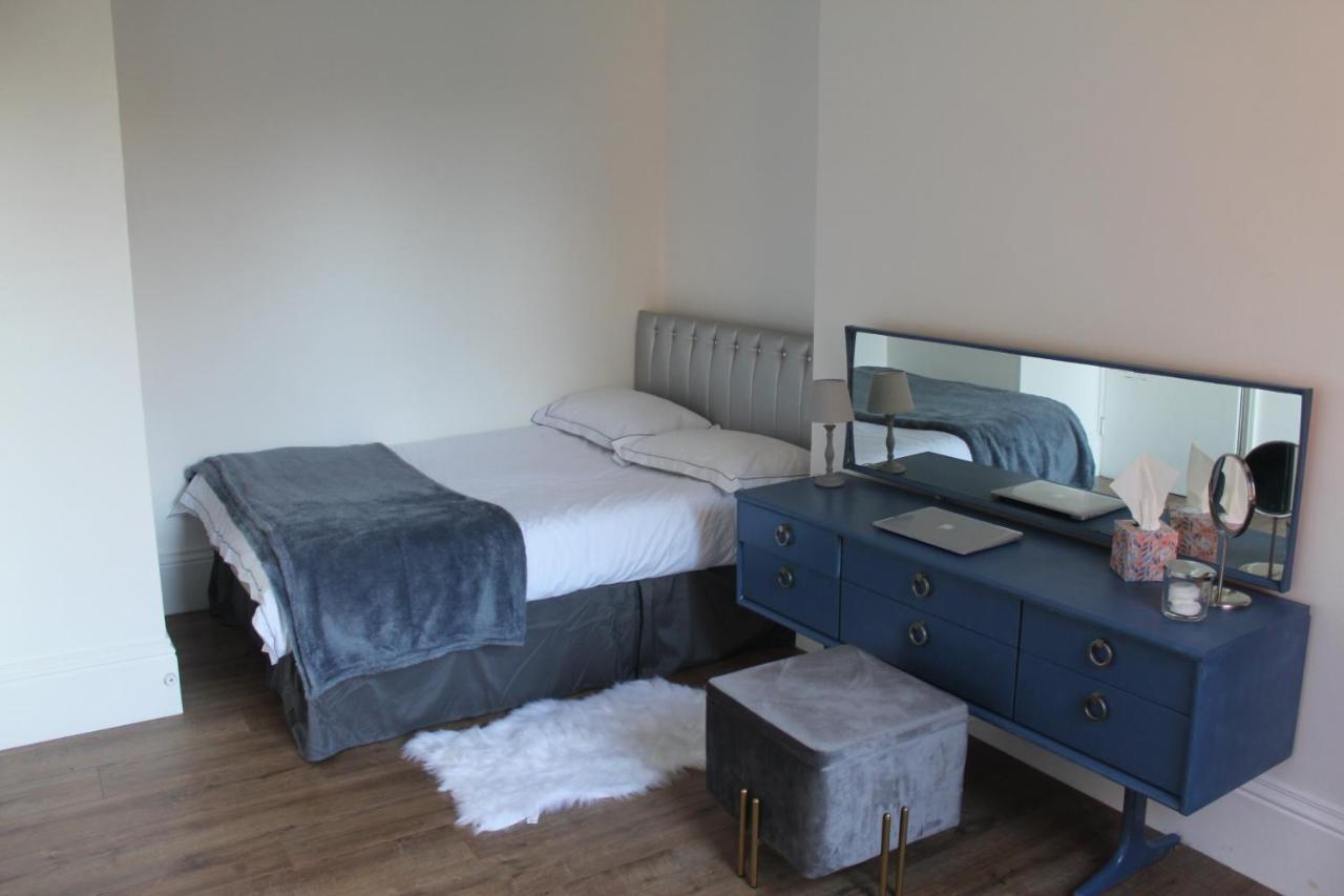 Canterbury Accommodations With Free Car Park Onsite And High Speed Wifi Exterior foto